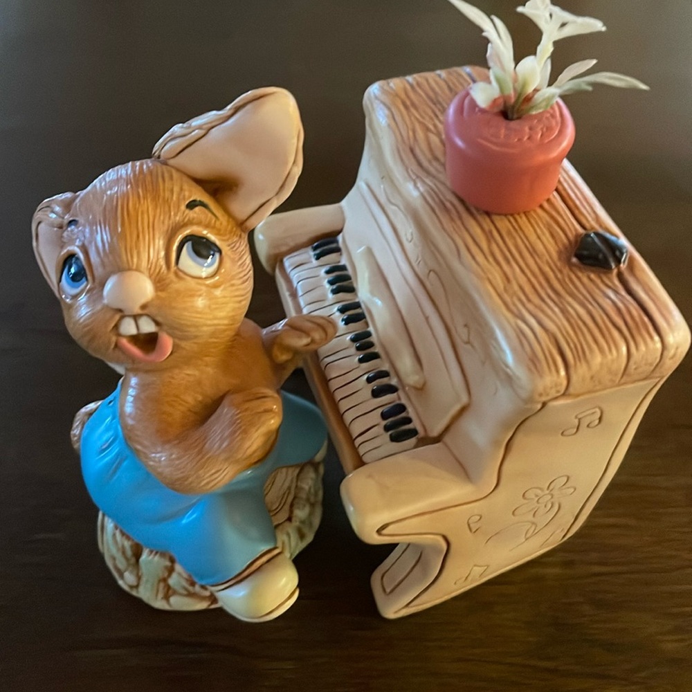 “Thumper” playing Piano